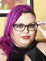 guys fucked huge tranny